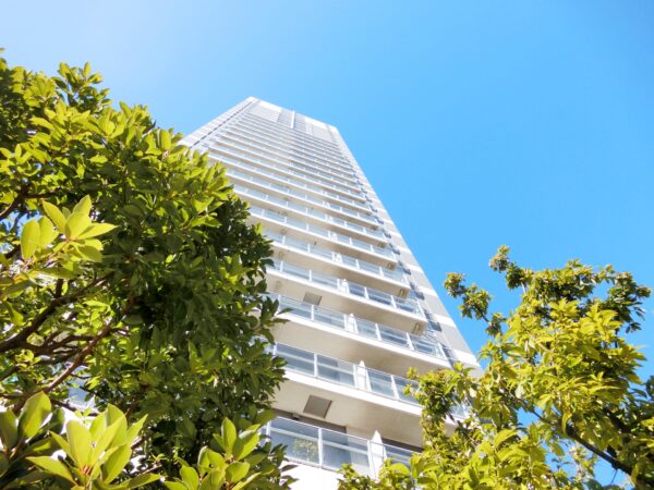 福岡市タワマン解体はどこ 名前 場所特定 家賃は 偽装免振ゴム使用で入居者どうなる 福岡市タワマン解体はどこ 名前 場所特定 家賃は 偽装免振ゴム使用で入居者どうなる